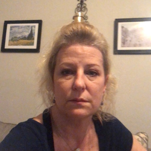 Meet your Posher, Audrey - Picture 1 of 1